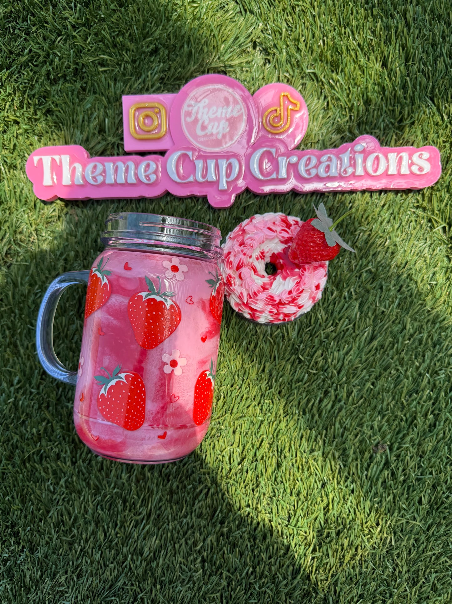20oz Acrylic SnowGlobe