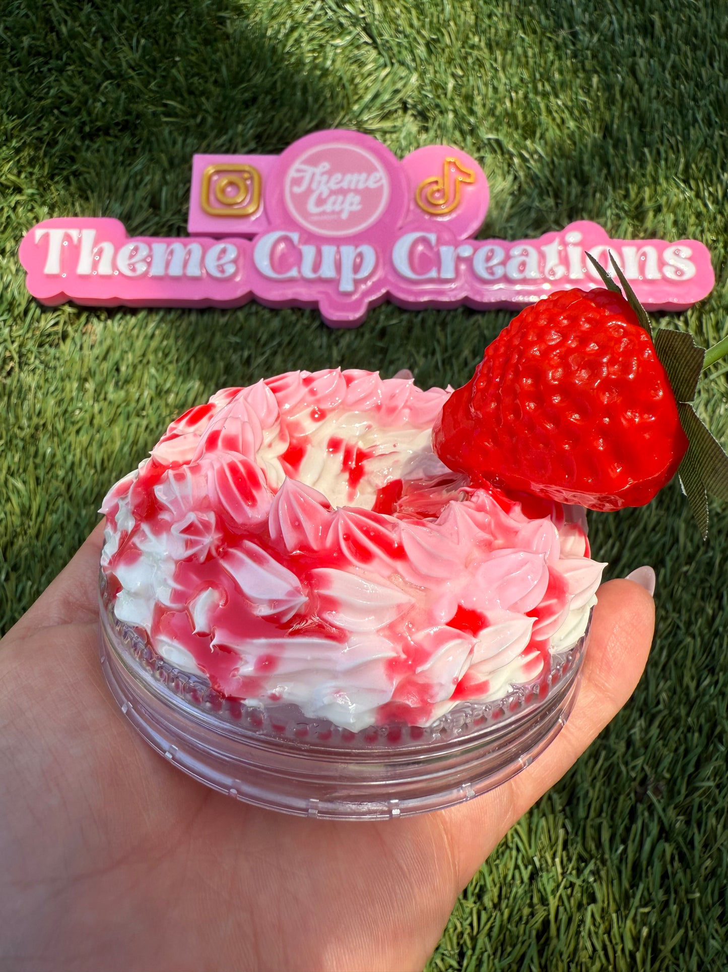 20oz Acrylic SnowGlobe